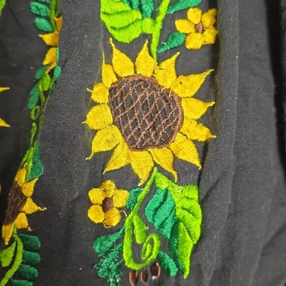 Vintage Black Sunflower Embroidered Off The Shoulder 3/4 Sleeve Crop Top - Picture 3 of 6